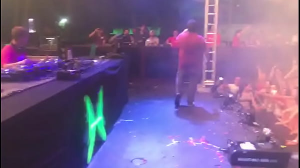 Joven de polla cu&aacute_ntica se detona la pista, dea joda