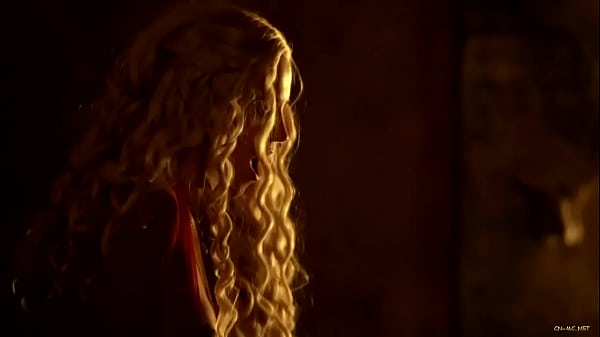 Lucy Lawless - Spartacus: S01 E04 (2010) 