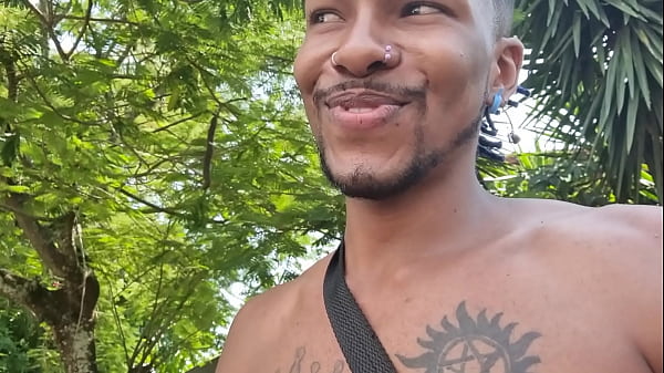 Play MP4 - Putaria na cachoeira