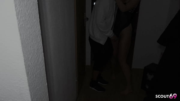 Nonton German Blonde Teen Bitch Pick Up At Disco For No Condom Amateur Sex By Stranger At Her Own Flat thumbnail