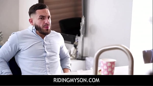 Stepsister justseen tocant get enoughof her_stepbrothers bigmeat