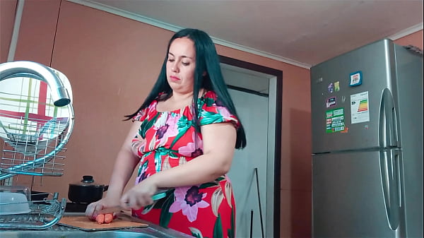 Nonton Stepmom Cutting Vegetables Ends Up With Her Tits Out And Fucked By Her Horny Stepson In The Kitchen thumbnail