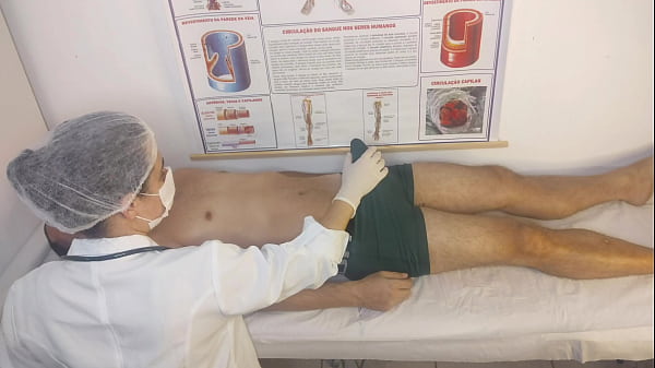 Enfermeira temseu primeiro paciente de penis_ereto