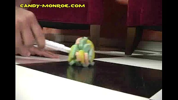 Play MP4 - Blonde Candy Mocking White Small Dick