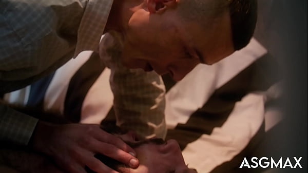 Alaric is making himself at home in Honeyguide & getting to know the Dunhams... intimately. When the summer begins to intensify & takes a turn the Dunhams weren't expecting, Alaric shows them all how to ride the wave. 