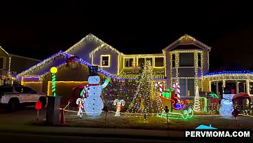 Nonton Stepmoms Eccentric Stepsister Sucks Stepsons Cock thumbnail