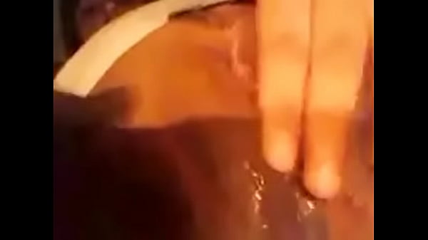 Nonton Muy Mojada thumbnail