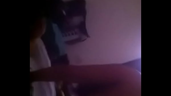 Play MP4 - flaca infiel cabalga