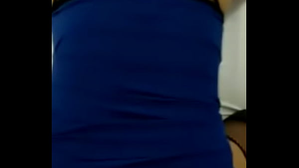 Me coge rico un macho en vestido azul 