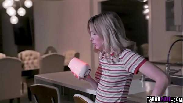 Donnie Rock double tapping some matured and_young pussies!