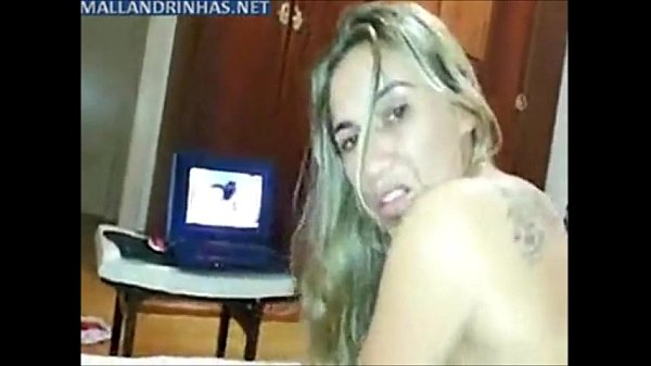 Loira Gostosa Dando_o Cu Quintal das Amadoras