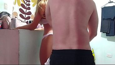 Play MP4 - La milf de mi madrastra se gasta el mejor culo de todos