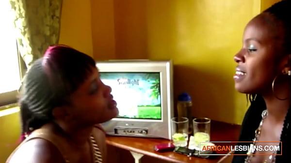 Play MP4 - Come to my room big mama and bring my favorite dildo&excl;