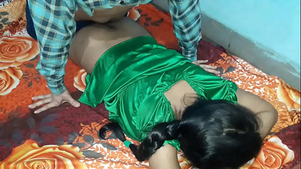 Play MP4 - मेरी टीचर फ्रेंड बनी जब तो घर बुलाया और फिर क्या