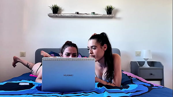 Briseida myers & malafalda taste their sweet pussies 