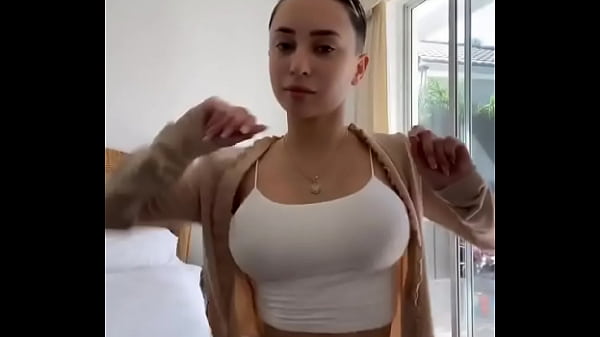 Pelona de perfecto cuerpo