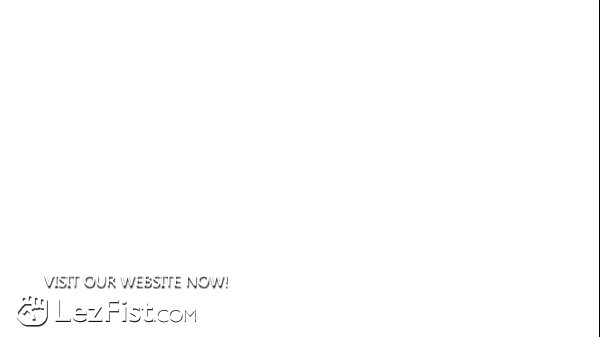 Smoking hot lesbian babes fisting their way into heaven