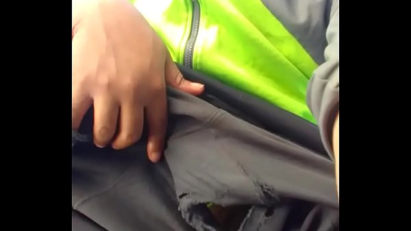 Play MP4 - thug dude from the hood bareback shemale outside fun