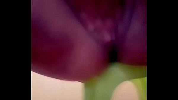 Se mete dedo en la ducha 