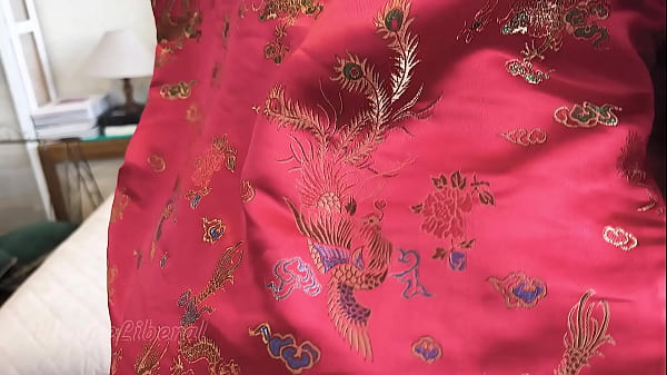 Play MP4 - Negro com pau grosso arrombou minha buceta&comma; meu cu&comma; e ainda gozou muito na minha boca - Trailer