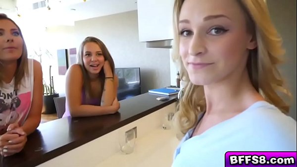 Nonton Amazing Shayla And Liza Fucking A Large Manhood thumbnail