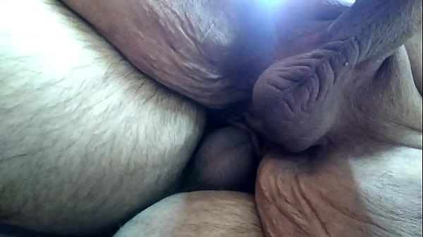 Sentando no pau amigo 