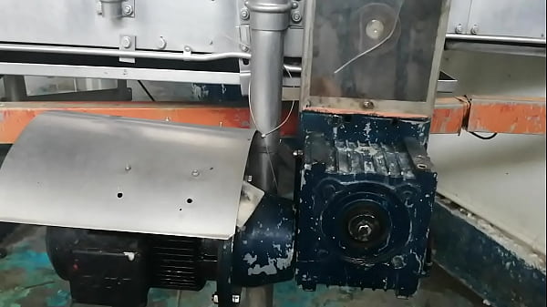 Nonton Makinaria Electrica thumbnail