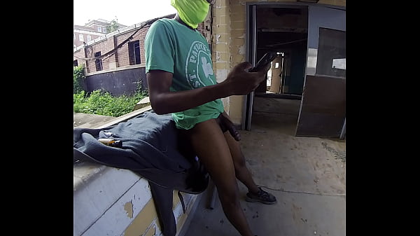 Gay Public Jerkoff thumbnail