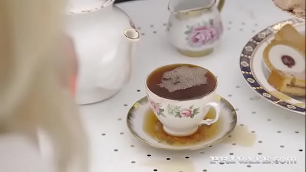 TiffanyRousso_the MILFand theWaiter