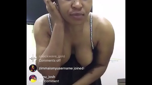 Play MP4 - Black african girl