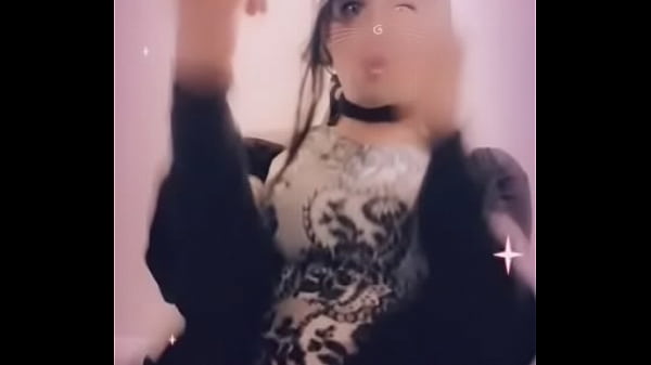 Perrita TV golosa y nalgona