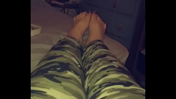 Nonton Blue Toe Nails thumbnail