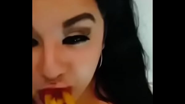 Nonton See How Miss Madii Can Suck Dick thumbnail