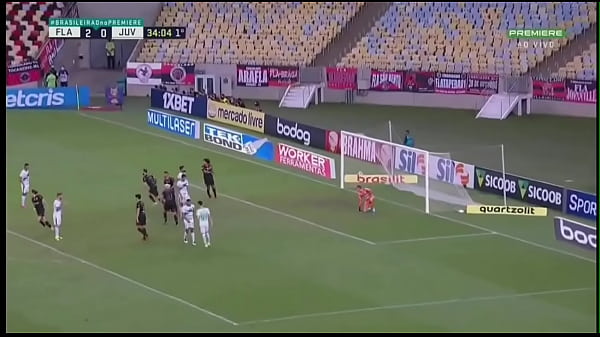 Gol pornogr&aacute_fico de falta do Andreas Pereira