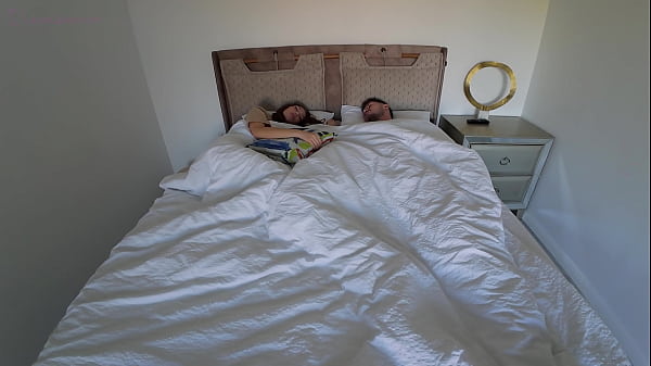 Nonton Morning Surprise, Waking Him Up With Kisses Under The Sheets thumbnail