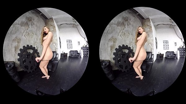 Erotic compilation of gorgeous amateur girls teasing in_VR