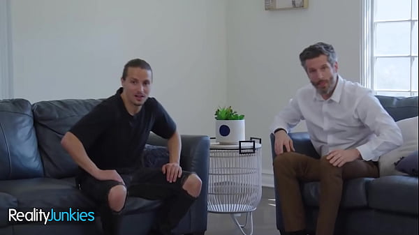 Adultmobile realityjunkies aila donovan jay romero sharing my wife scene 1 