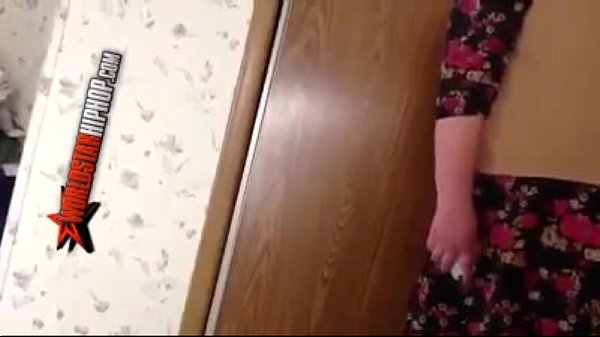 Play MP4 - white chick said fuck or leave