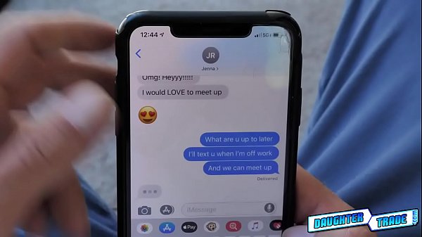 Daddies splash man goo intheir stepdaughters mouths_for good measure