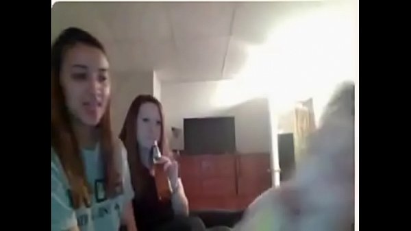 Sexy girls on webcam not showing 