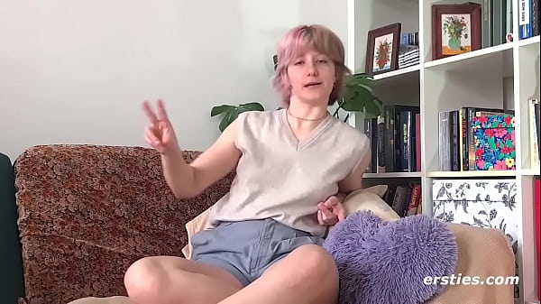 Play MP4 - Ersties&colon; Die Wienerin Sunny S&period; steht total auf &Auml;rsche und liebt Analsex