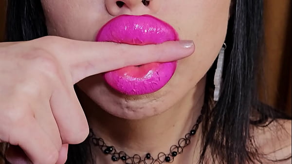 Extreme Lips Whore Throat Destruction thumbnail