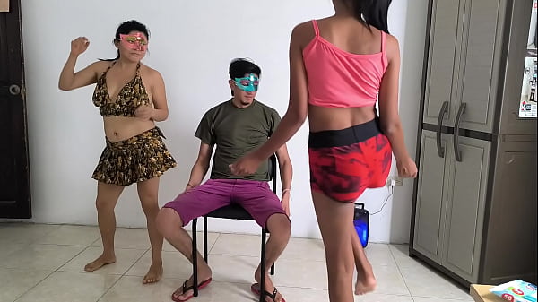 Nonton How Exciting They Are! The Mature Women Are Very Excited Dancing In Skirts For A Young Man. They Dance, Politely Shaking Their Sensual Butts. thumbnail