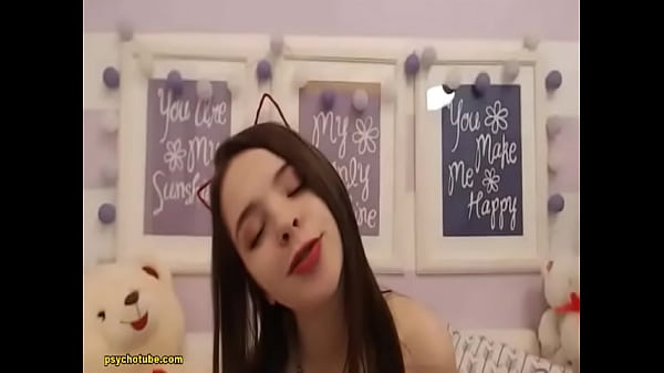 BrunetteBabe Contained_Sexy Figure