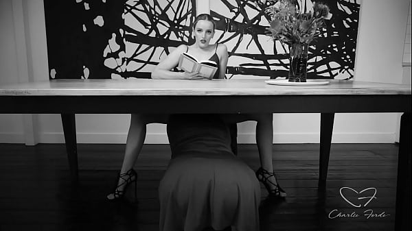 Charlie forde got her cunt eaten by amber moore as she reads 