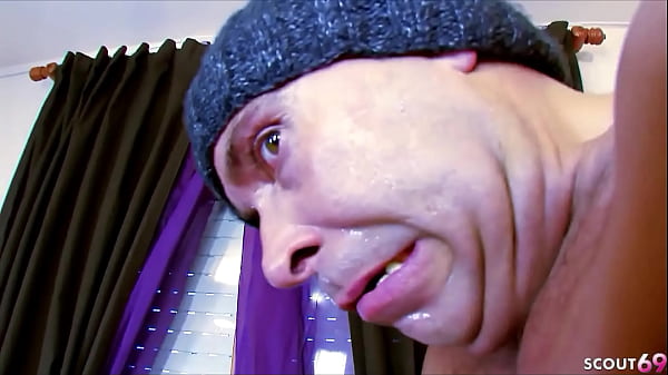 Extrem Rough Throat And Anal Fuck 3some thumbnail