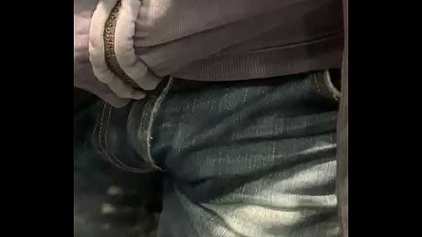 Play MP4 - Cum im Aufzug