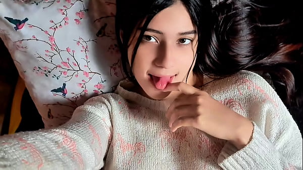 Nonton Mi Mejor Amiga Se Desnuda Y Me Muestra Sus Tangas Azules thumbnail