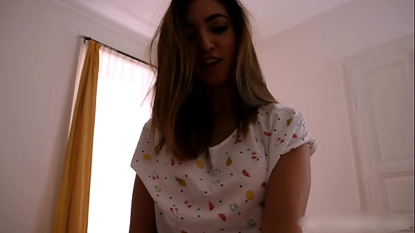 Nonton Hot Latina, Frida Sante Gets A Facial thumbnail