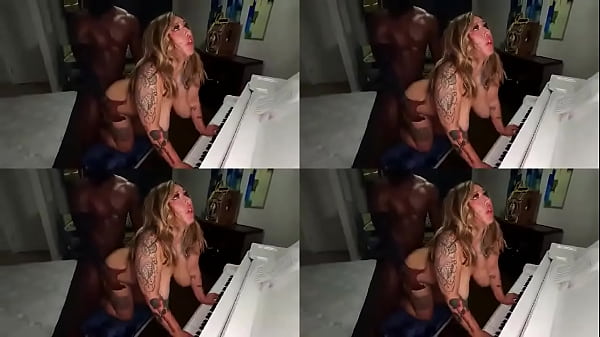 We did a gang bang on a piano and it was dope!!!!What should CamBullbang shoot next?DM is open for collabs this weekend. 